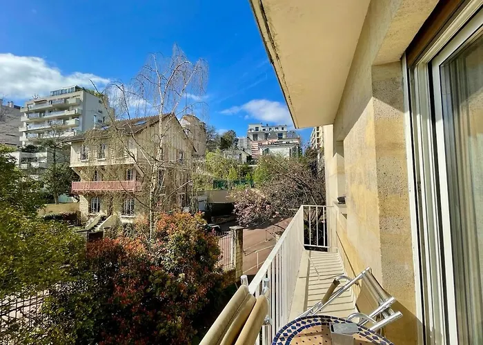 Le 155 M2 Located 15 Minutes From Paris 아파트 생클루
